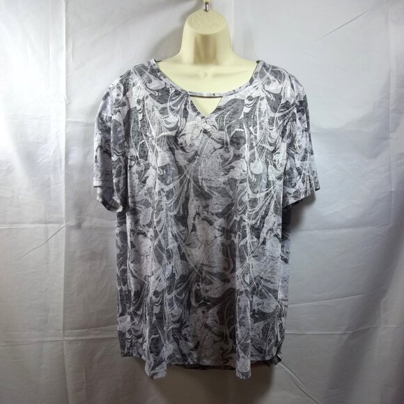 Reel Legends Womens Top Shirt Blouse Plus Size 1X Keyhole Geometric Gray - Picture 1 of 5